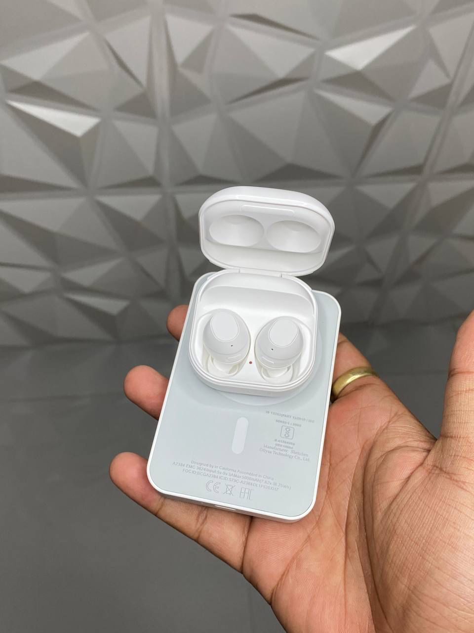 Samsung buds FE