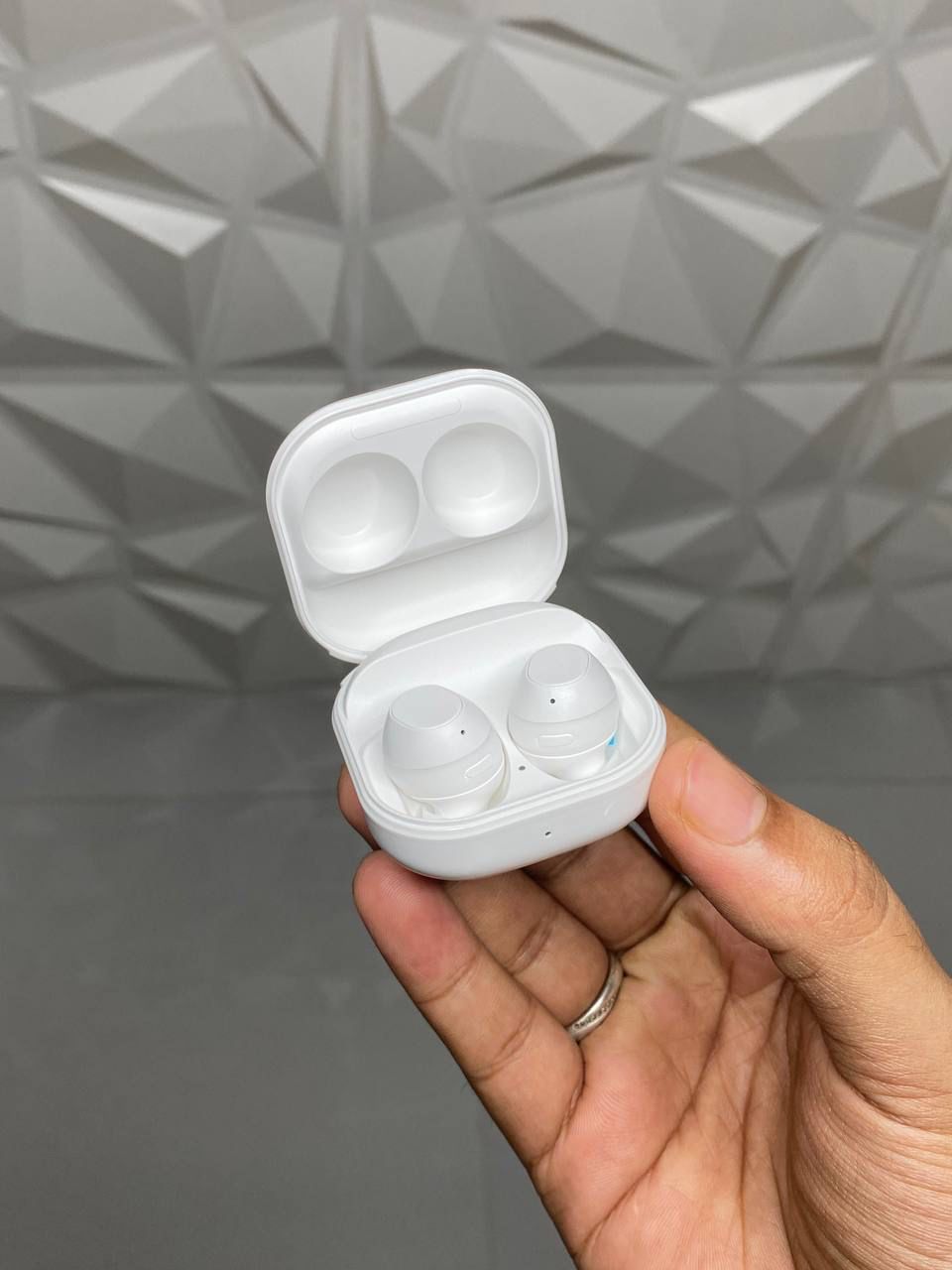 Samsung buds FE
