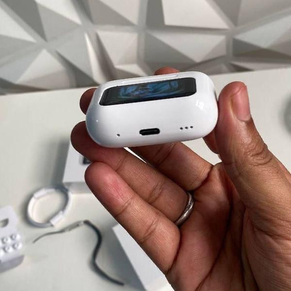 Airpods Pro-2 Display