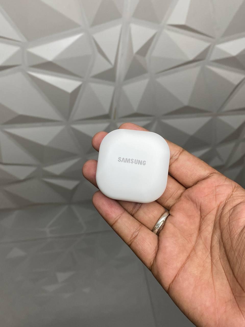 Samsung Galaxy Buds 2 Pro